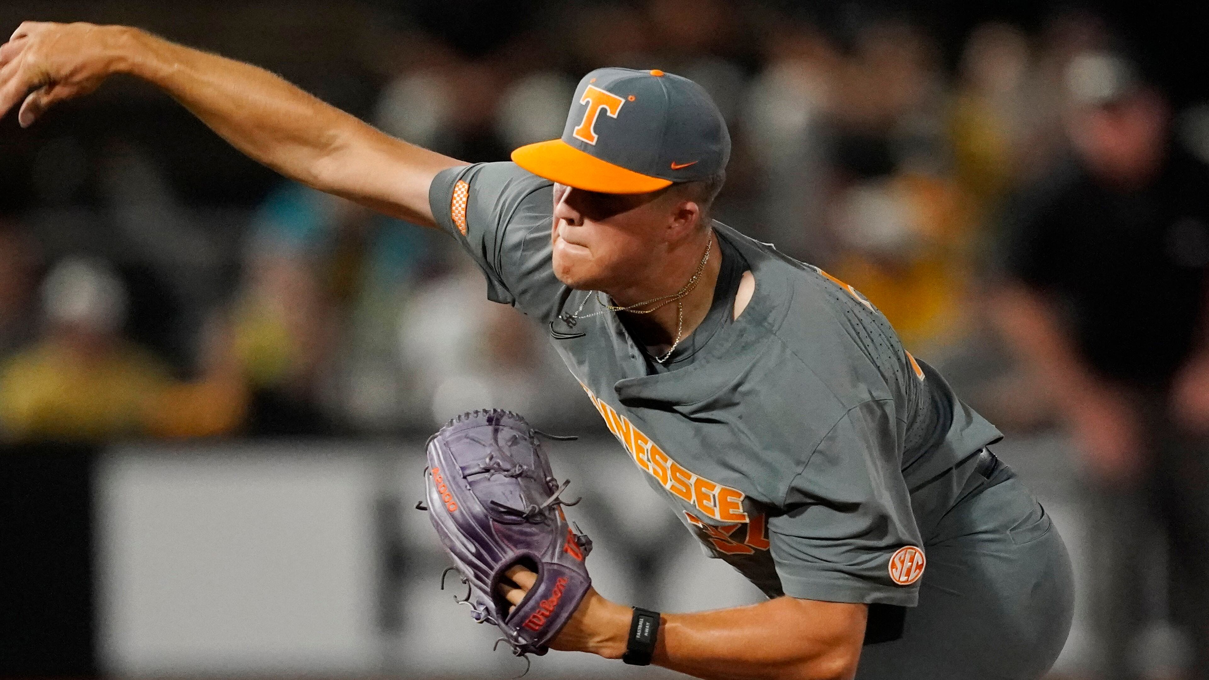 Evansville stuns Tennessee to force game three in Knoxville Super Regional - Vimarsana News